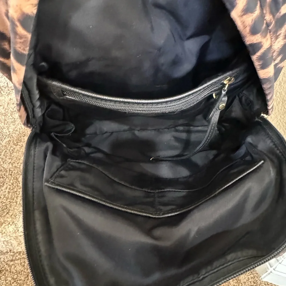 Michael Kors Kelsey Leopard Nylon Travel Set: Large Backpack & Tote Bag - Picture 14 of 16